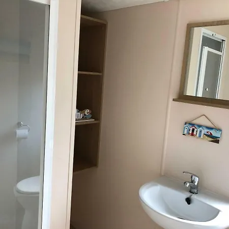 Rose Bank Caravan Primrose Vally منتزه العطل