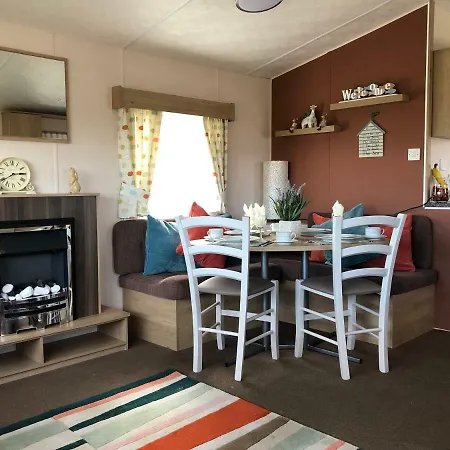 منتزه العطل Rose Bank Caravan Primrose Vally *