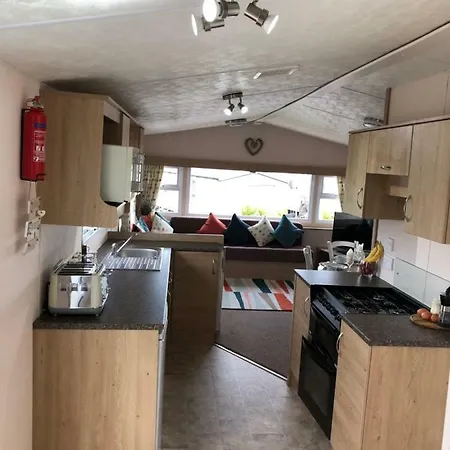 منتزه العطل Rose Bank Caravan Primrose Vally